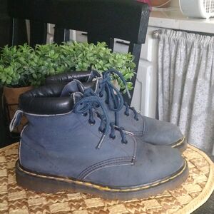 DR. MARTENS VINTAGE BOOTS MADE IN ENGLAND UNISEX